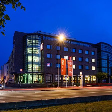 Ibis Rostock Am Stadthafen Exterior photo